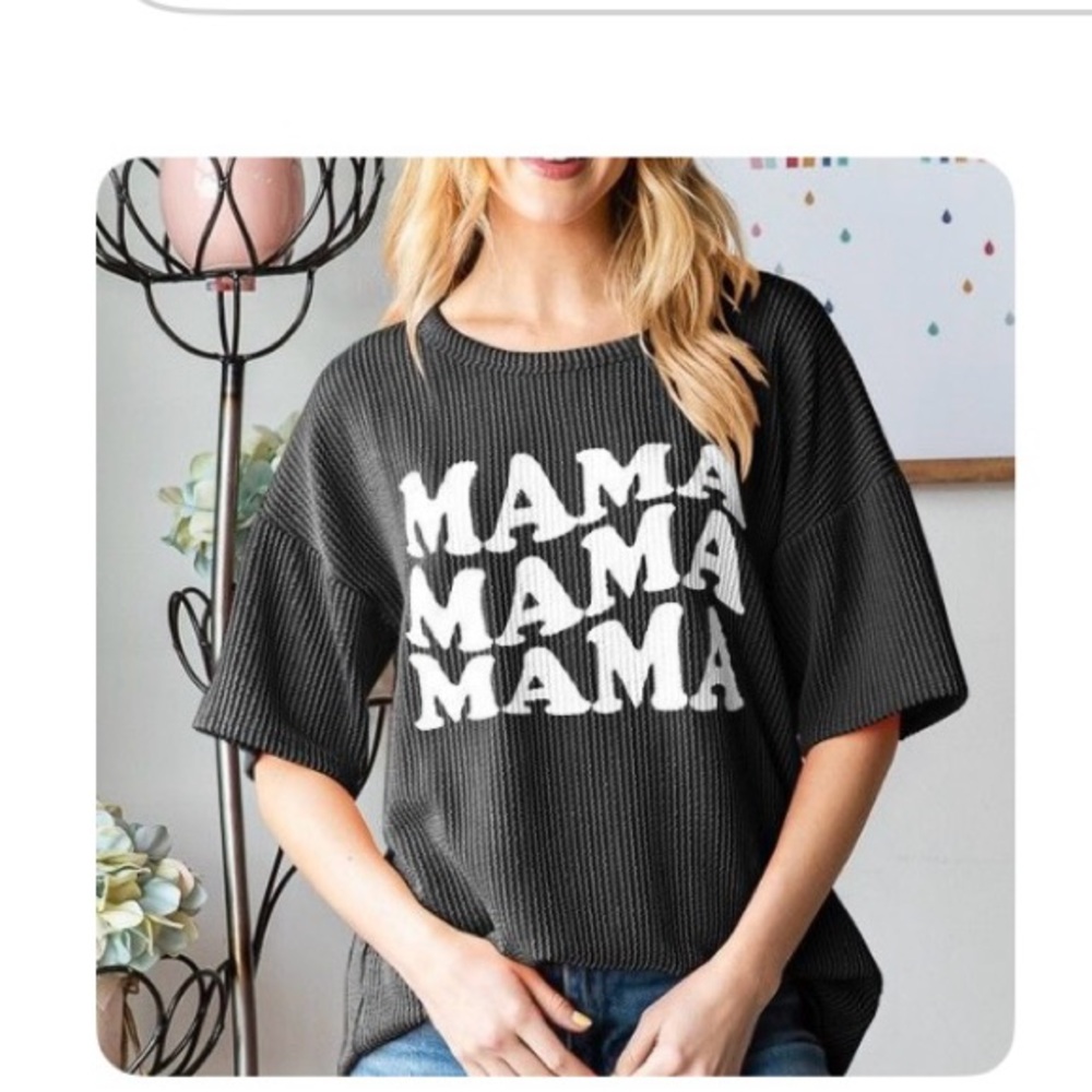 Black Graphic Tee with 'MAMA' Print